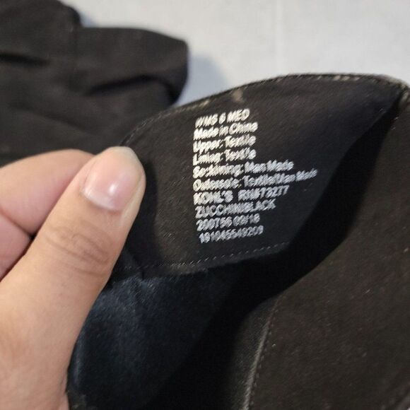 So Authentic American Heritage Womens 200756 Black Flat Ankle Booties Size 6M - Picture 9 of 9